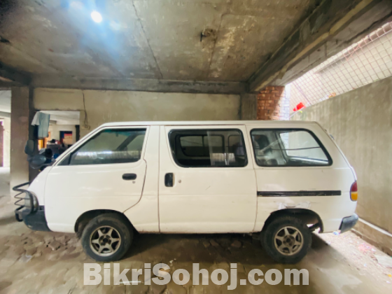 Toyota 1993 Van